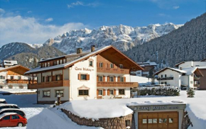 Garni Waltoy Selva Di Val Gardena